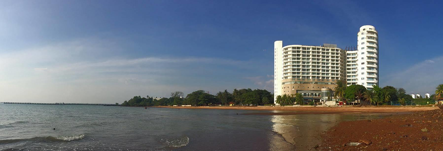 Hotel Legacy Port Dickson Exterior photo